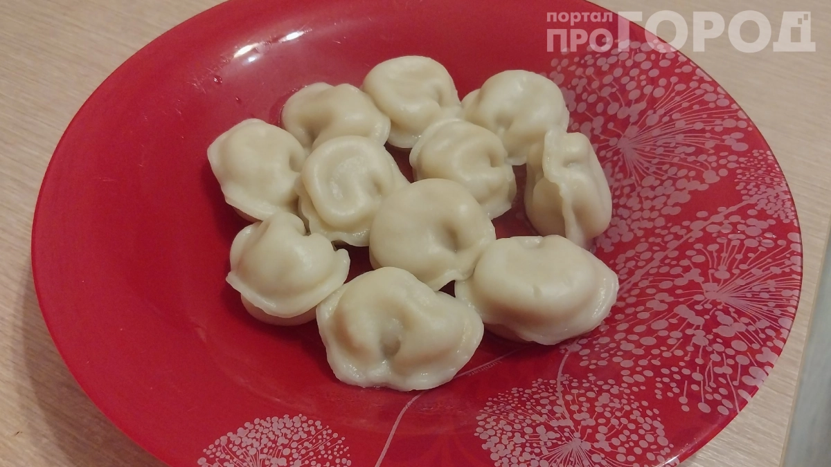 Забудьте про кастрюлю: пельмени больше не варят — вот новый хит, покоривший миллионы