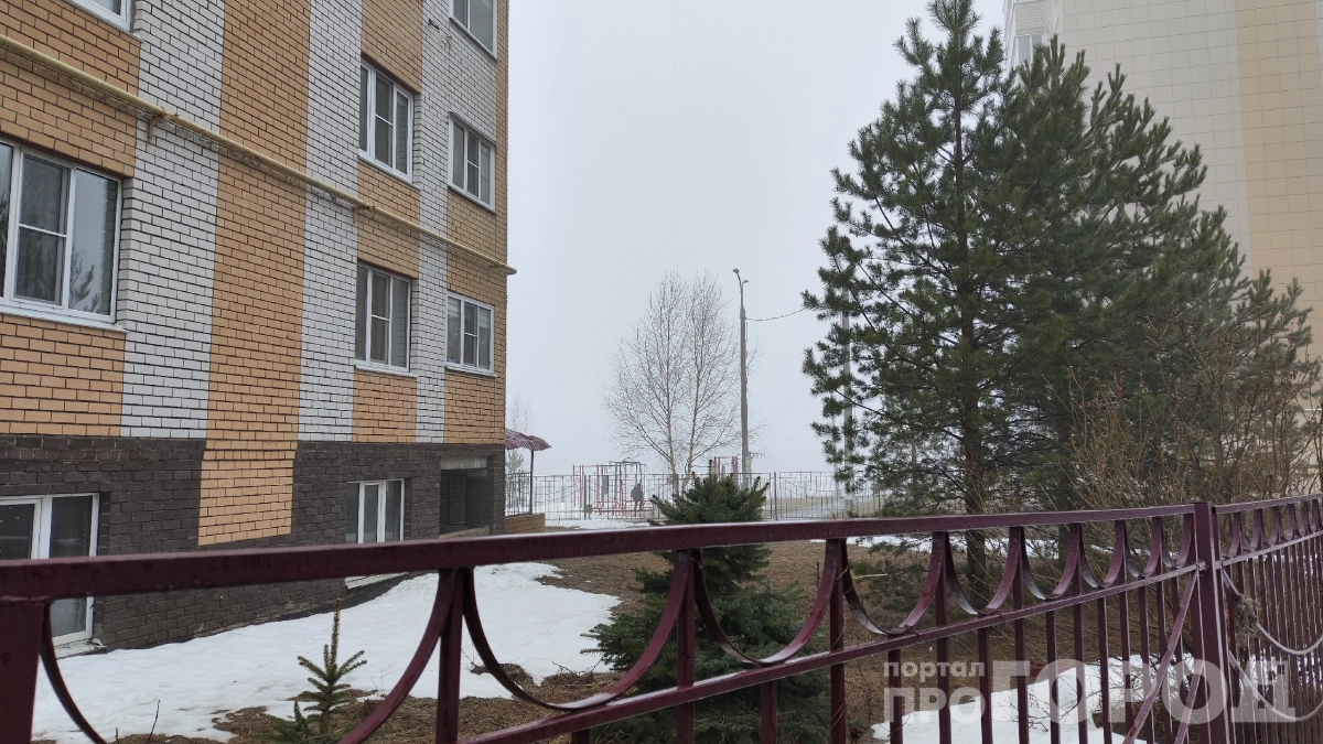 Не время убирать зонты: в Центральную Россию грядут снег и шторм — полный прогноз погоды