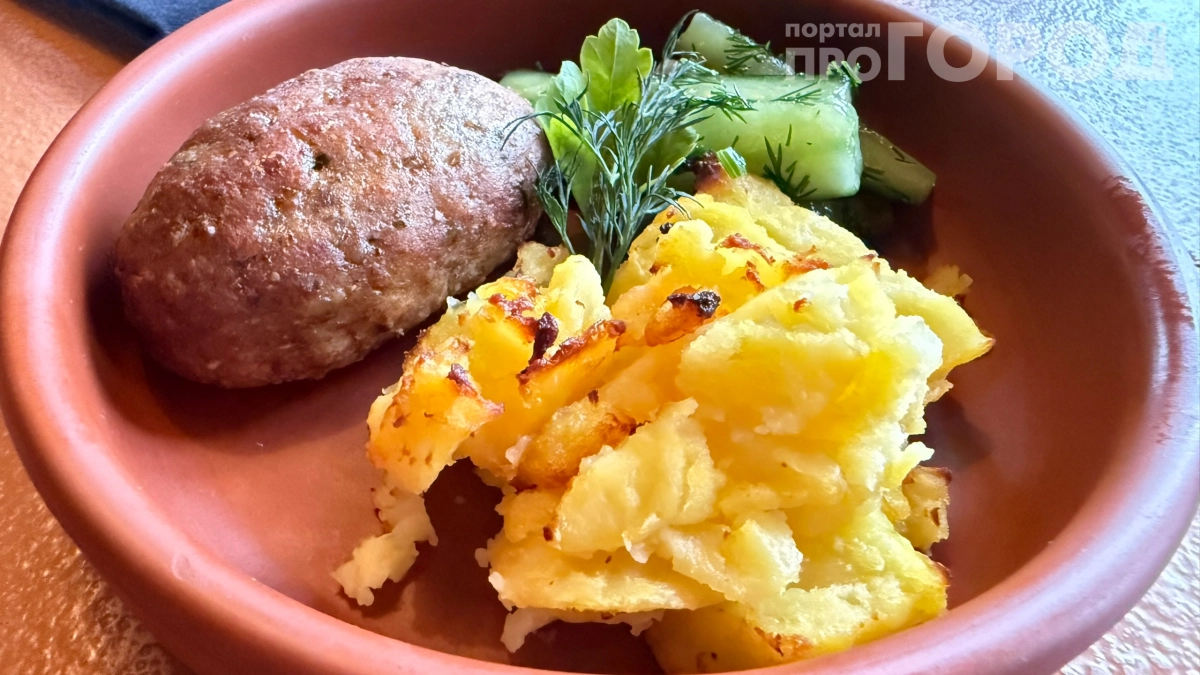 Готовлю картошку без воды — соседка из Белоруссии научила: всего 10 минут и гарнир готов