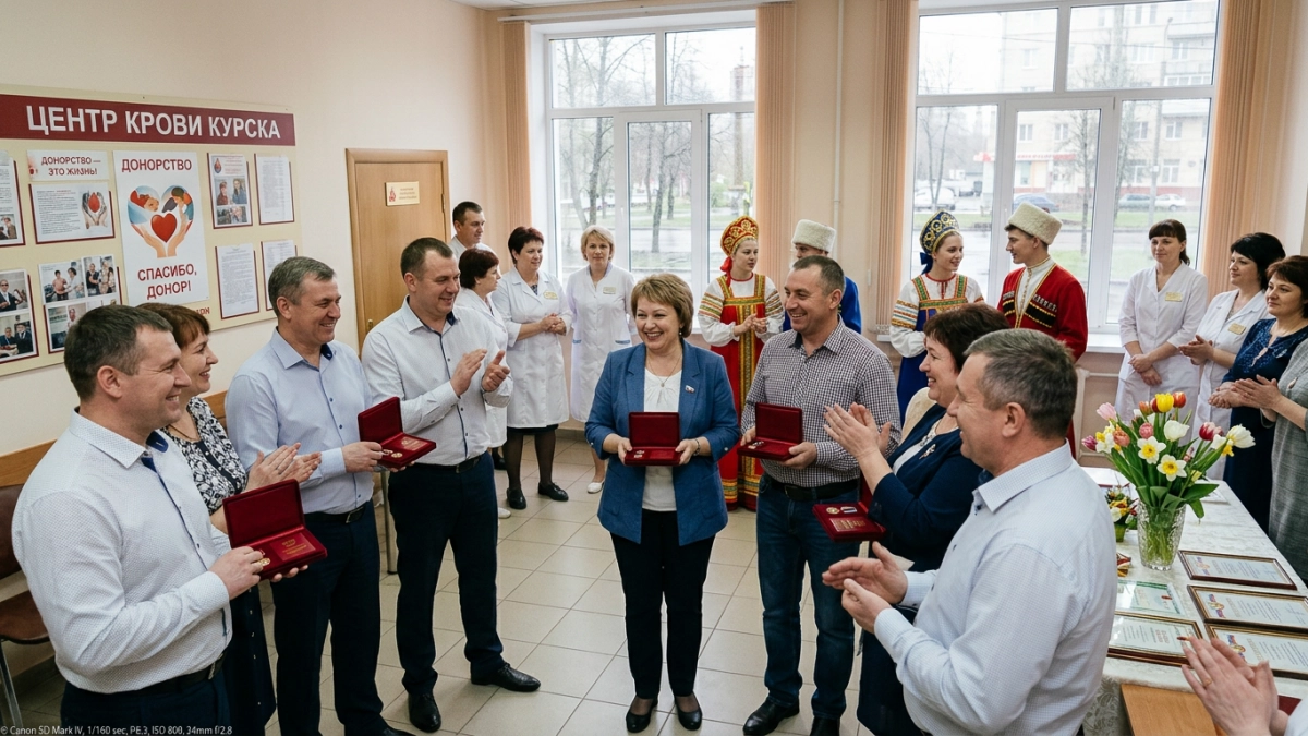 В День донора шесть курян получили звание «Почётный донор России»