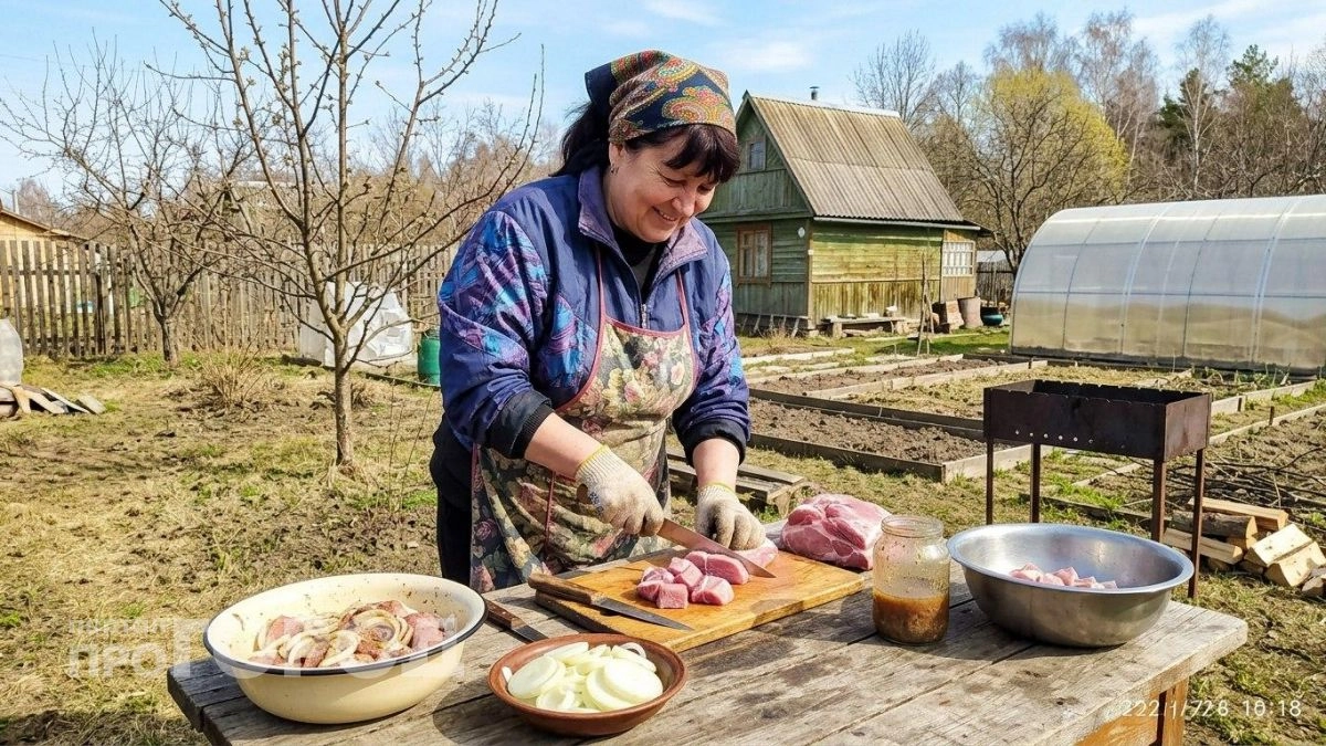 Секрет самого мягкого шашлыка: просто добавьте этот ингредиент вместо привычных кефира и майонеза