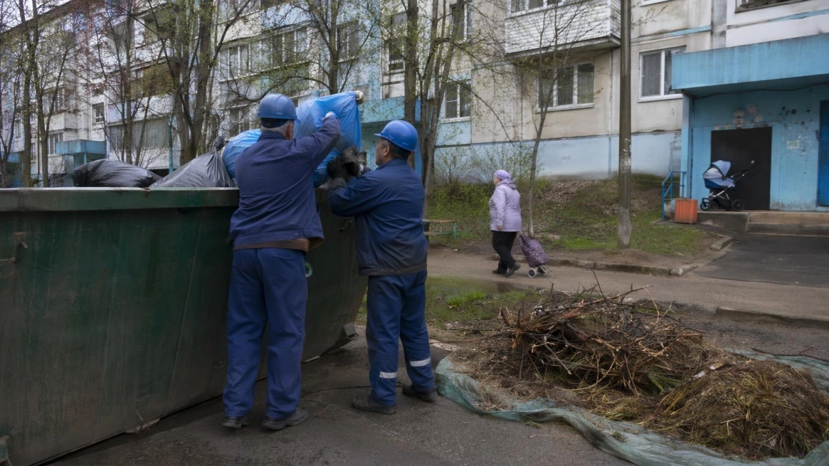 24 куба мусора вывезли в Сеймском округе Курска за месячник благоустройства