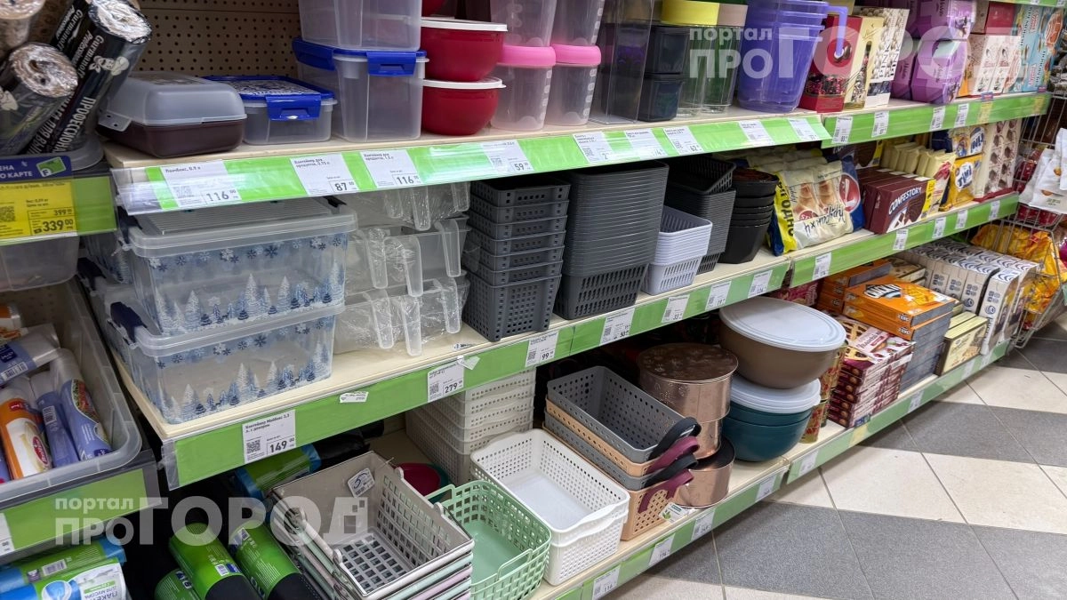 Больше никакого хаоса в шкафу: эта простая находка из Фикс Прайс навела идеальный порядок за копейки