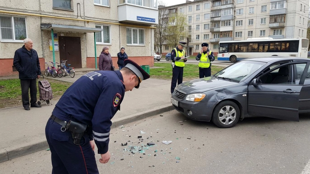 В Курске столкнулись Audi и Kia: пострадал 8-летний ребёнок