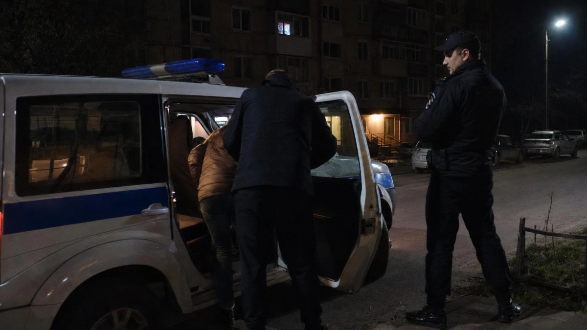 Курянка скрылась от колонии и была объявлена в розыск — суд взял её под стражу