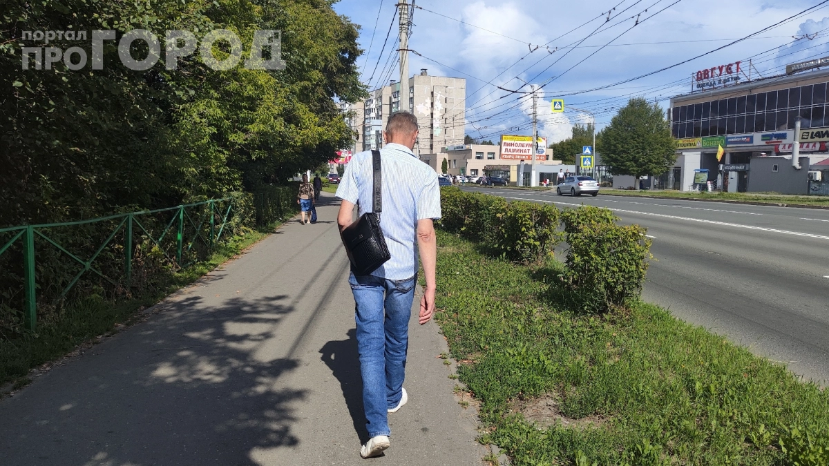 Лето 2026 разделит погоду в России пополам: в одних городах жара до +32 °C, в других — дожди неделями