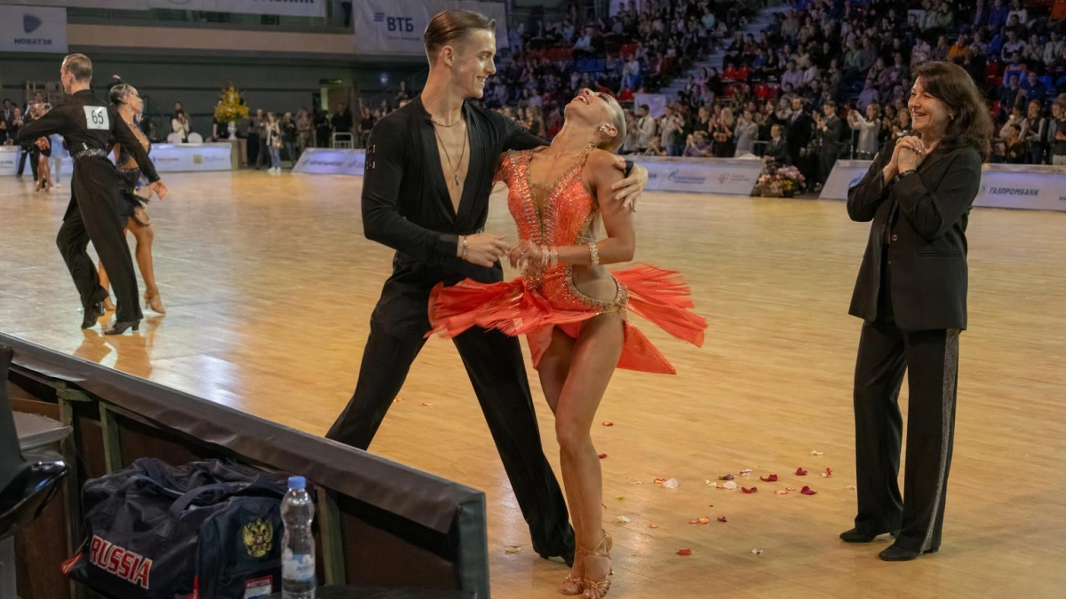 Курские танцоры взяли золото и серебро в Санкт-Петербурге среди 137 пар