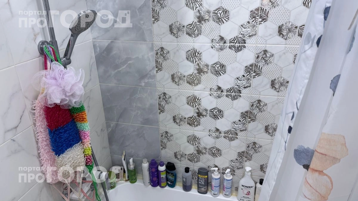 Выкинула плитку из ванной и сэкономила на уборке: 6 современных материалов, которые выглядят как люкс