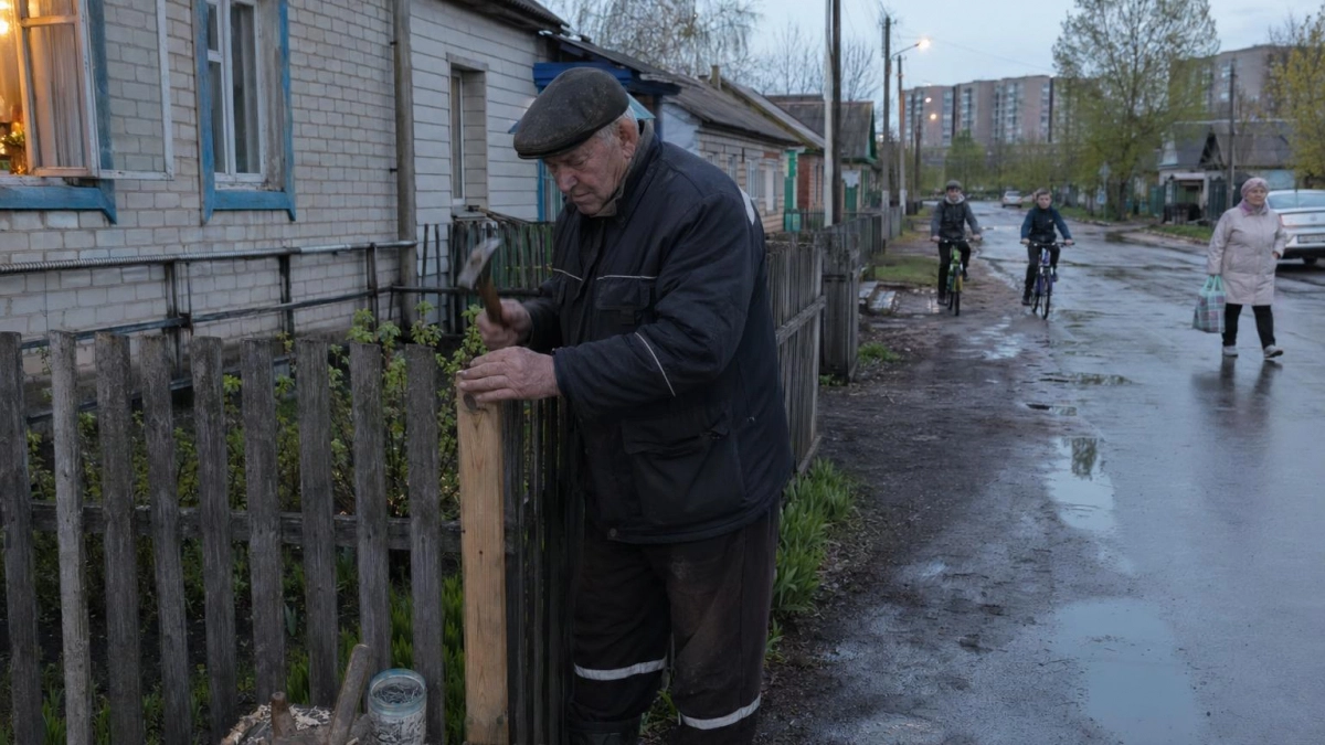 Дрон ВСУ ранил 72-летнего жителя деревни в Рыльском районе