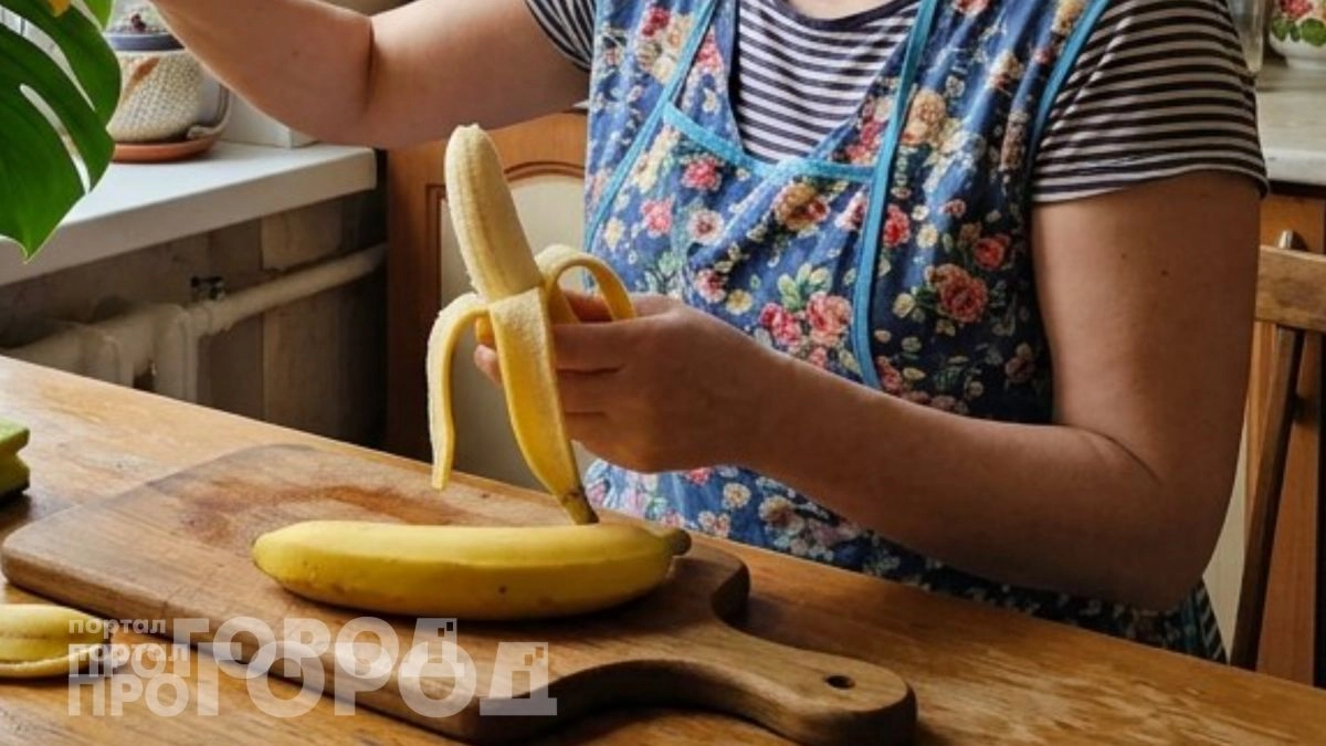 Перестала выбрасывать банановую кожуру: теперь это мое главное средство для дома которое заменяет дорогую химию