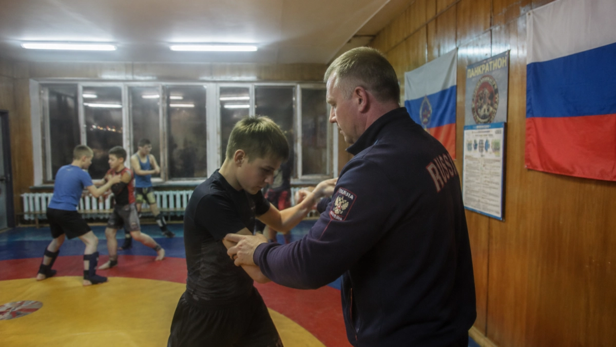 В Курске ушёл из жизни молодой тренер по борьбе Дмитрий Певень