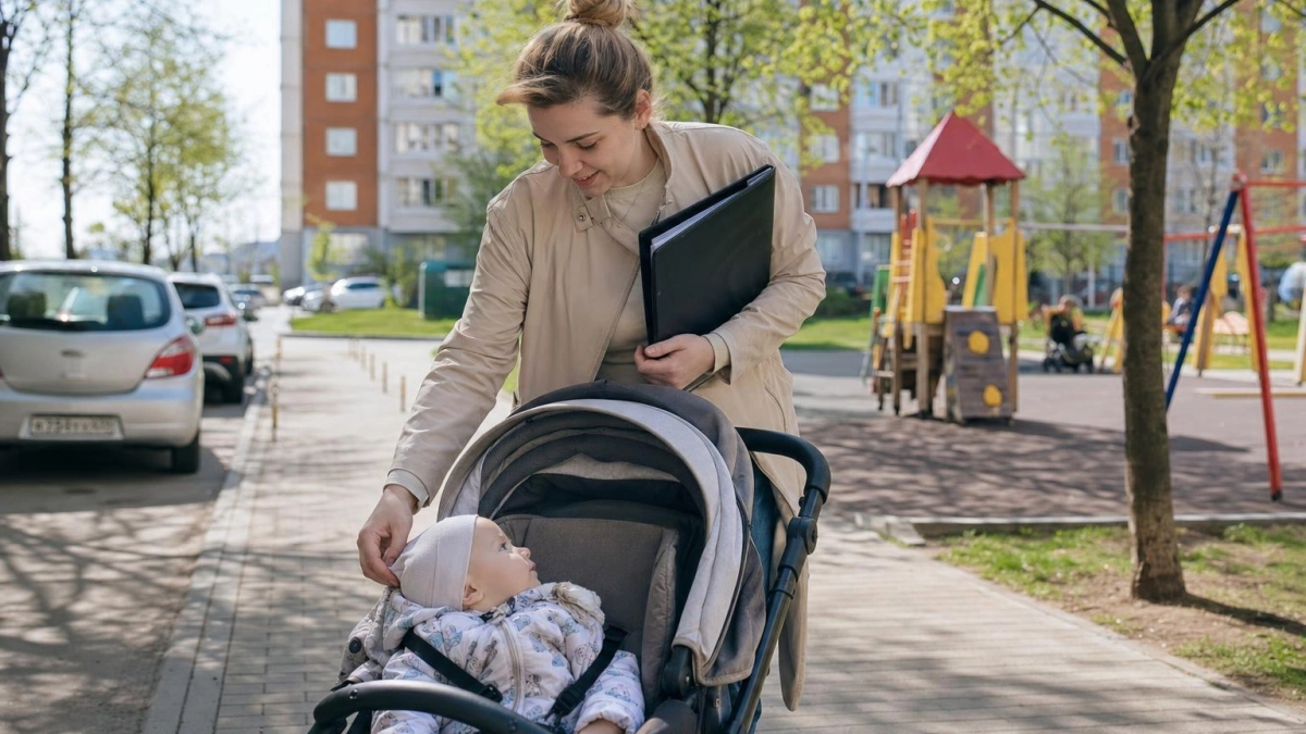 Как курянам подтвердить проживание ребёнка для получения пособия