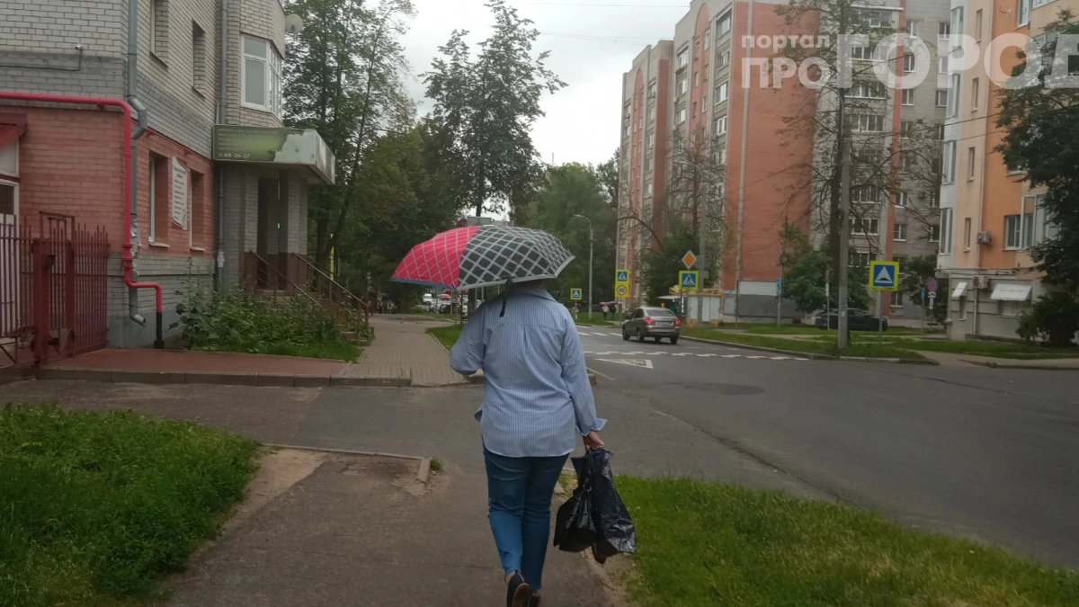 Прощайте, планы на пикник: синоптики предупреждают о затяжных дождях, а дальше — ещё хуже