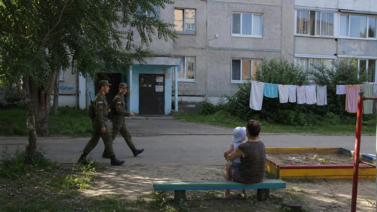 Командир зенитного дивизиона взял 1,4 млн рублей за «услуги» подчинённым и лишился наград