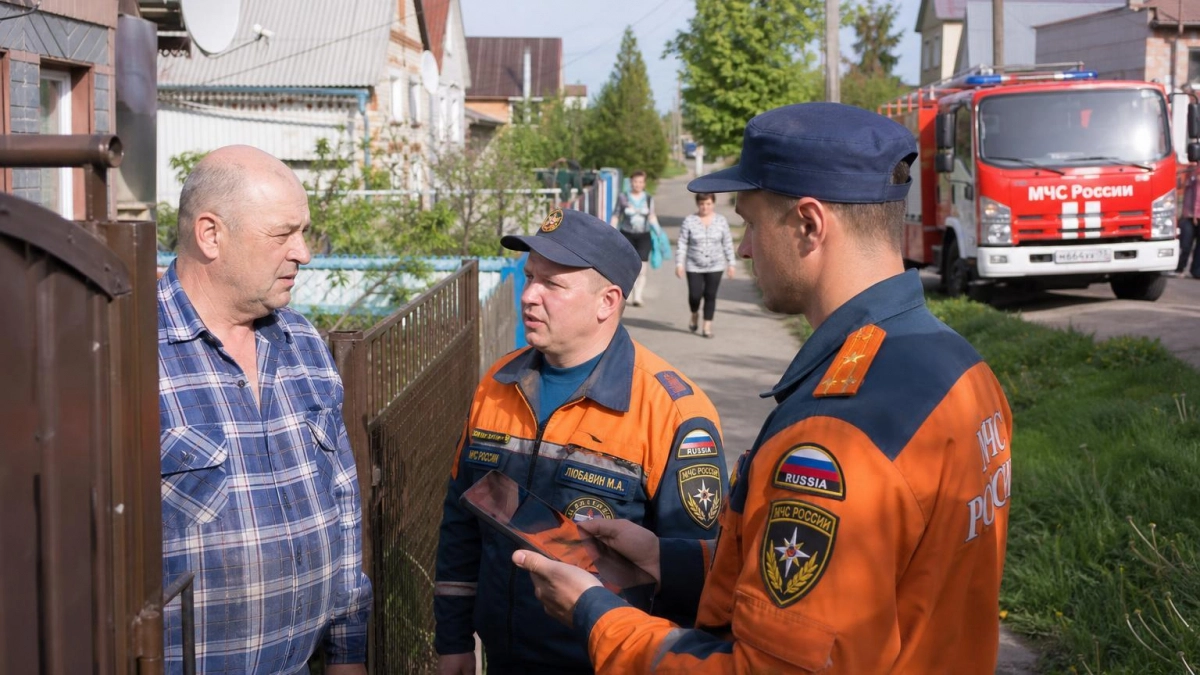 В Курской области за сутки — 7 пожаров и 3 ДТП: пострадавших нет