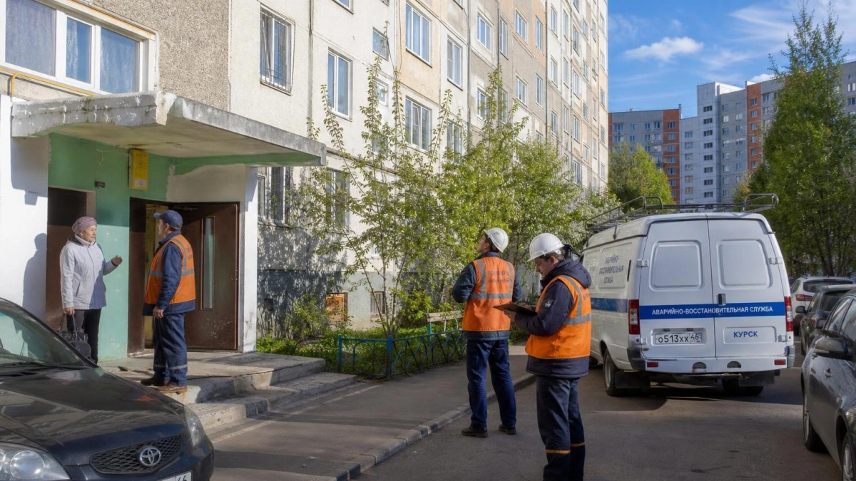 Обломки беспилотника повредили десять квартир в Курске — пострадавших нет
