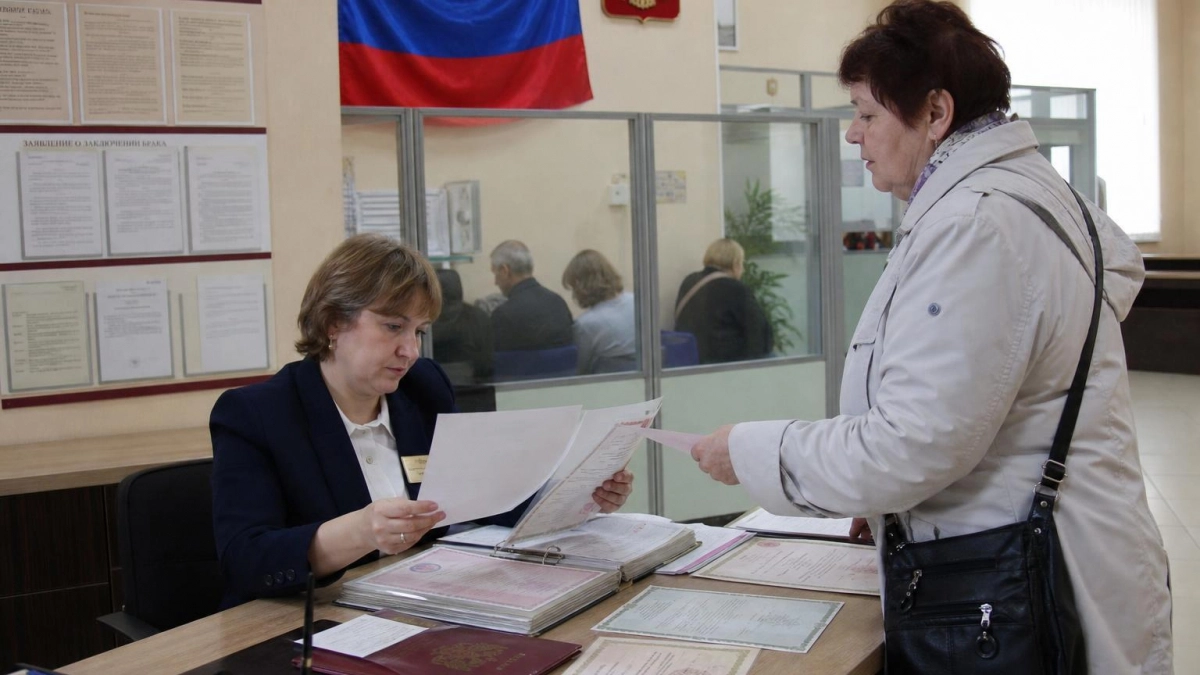 Мать бойца СВО раскрыла фиктивный брак сына: прокуратура подала в суд