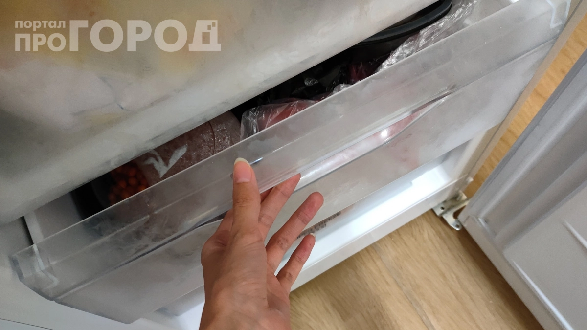 Забудьте про микроволновку: 3 способа быстро разморозить продукты