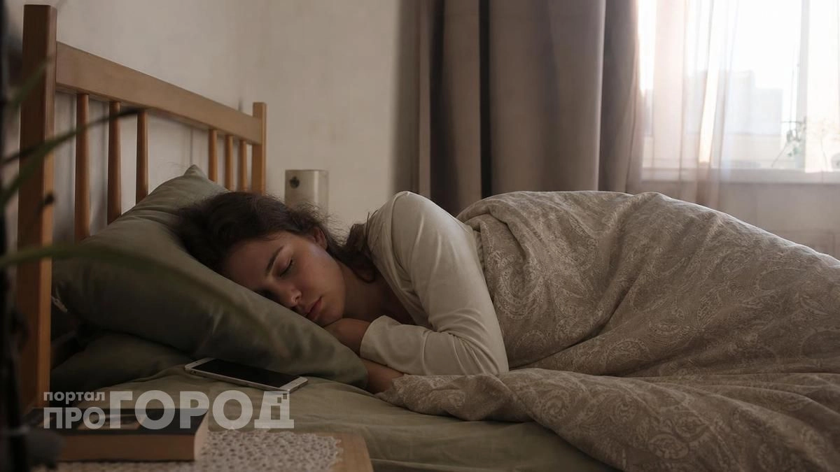 Перестаньте спать на животе прямо сегодня: эта привычка незаметно разрушает ваш позвоночник и внутренние органы