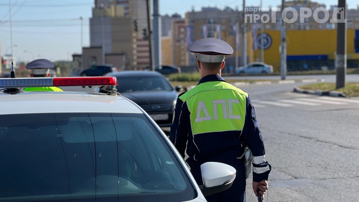 Инспектор взял документы и сразу отпустил: 3 причины, почему это не случайность — об этом не говорят вслух
