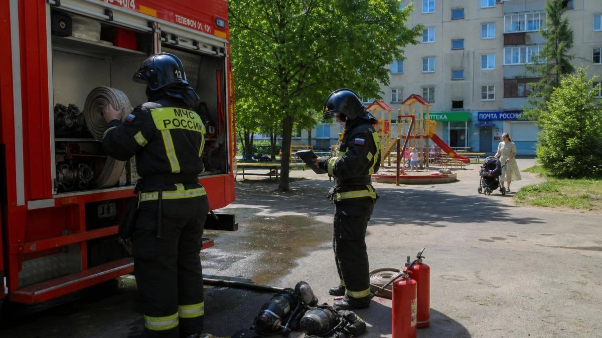 Десять пожаров и три взрывоопасных предмета за сутки в Курской области