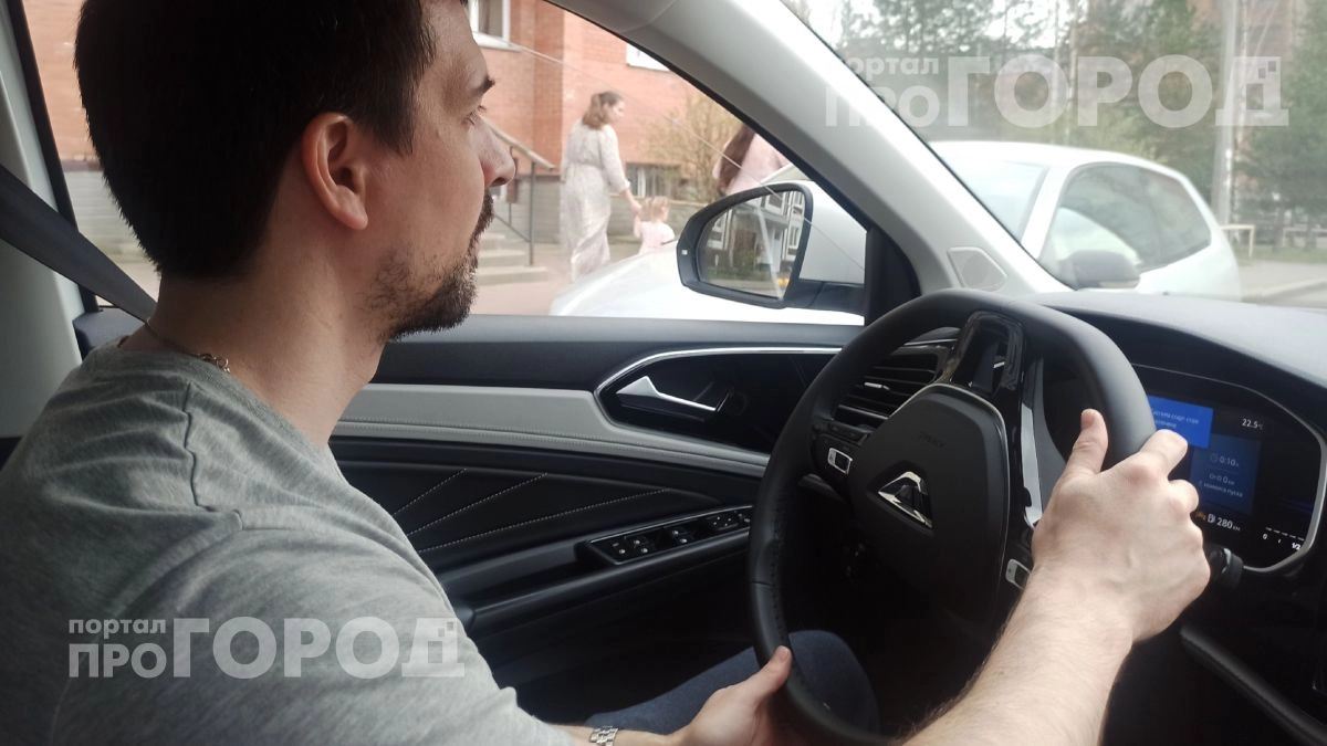 Включаю печку в жару даже в пробках: этот простой прием бережет двигатель от перегрева и дорогого ремонта