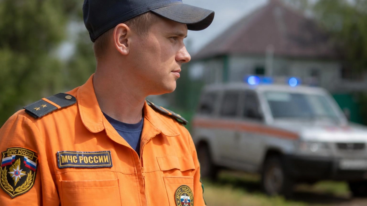 В Курской области после атаки БПЛА повреждены дома, техника и недействующая АЗС