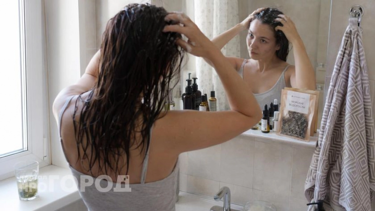 Забудьте о дорогих масках: японки делают этот простой шаг перед мытьем для идеальной густоты волос