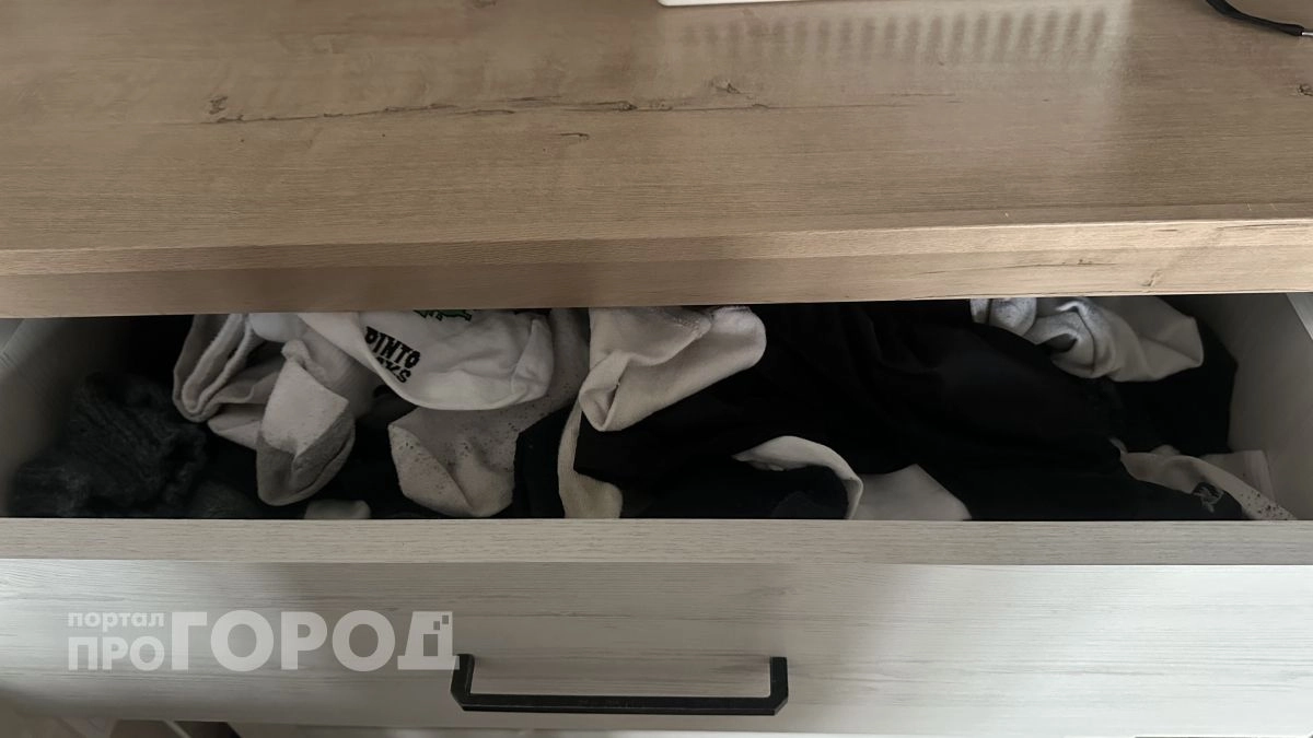 Больше никаких разбросанных носков по всему дому: мой простой метод Красная линия сработал за один вечер