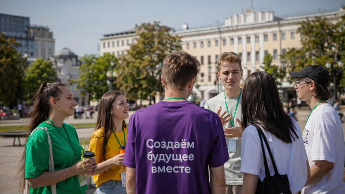 Хинштейн рассказал о поддержке молодежи в Курской области: премии превысили 5,2 млн
