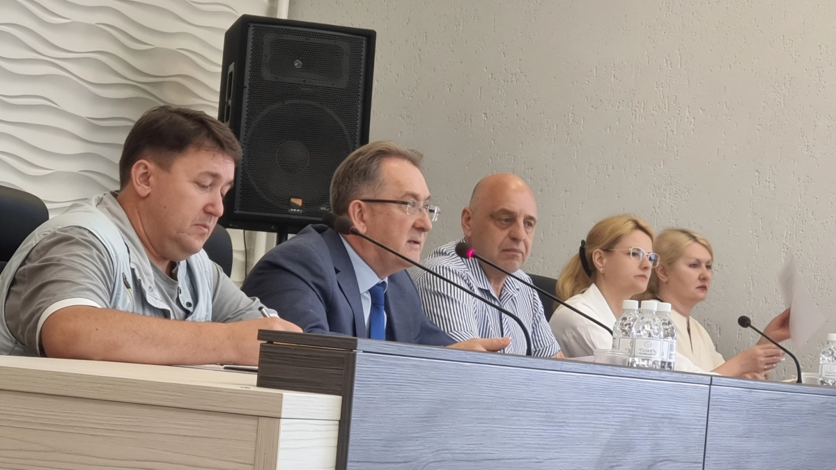 В Железногорске звание Почетного гражданина присвоят автору гимна и педагогу