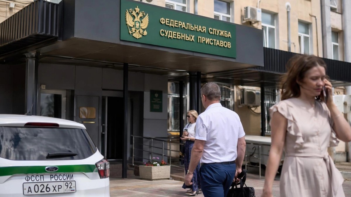 Приставы трех районов Курской области с 1 июля начнут прием в Курске