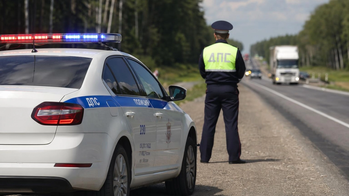 Под Курском в ДТП с КамАЗом пострадали девушка и 6-летняя пассажирка