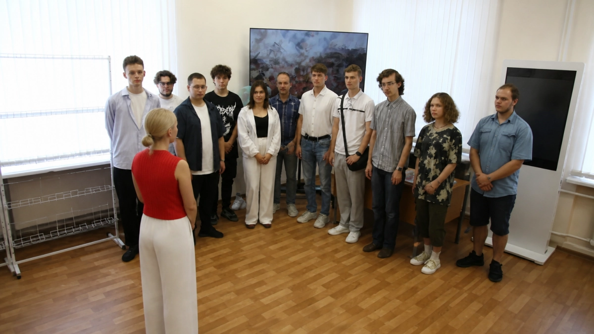 В библиотеке имени Семенова к годовщине Курской битвы выступил ветеран и писатель