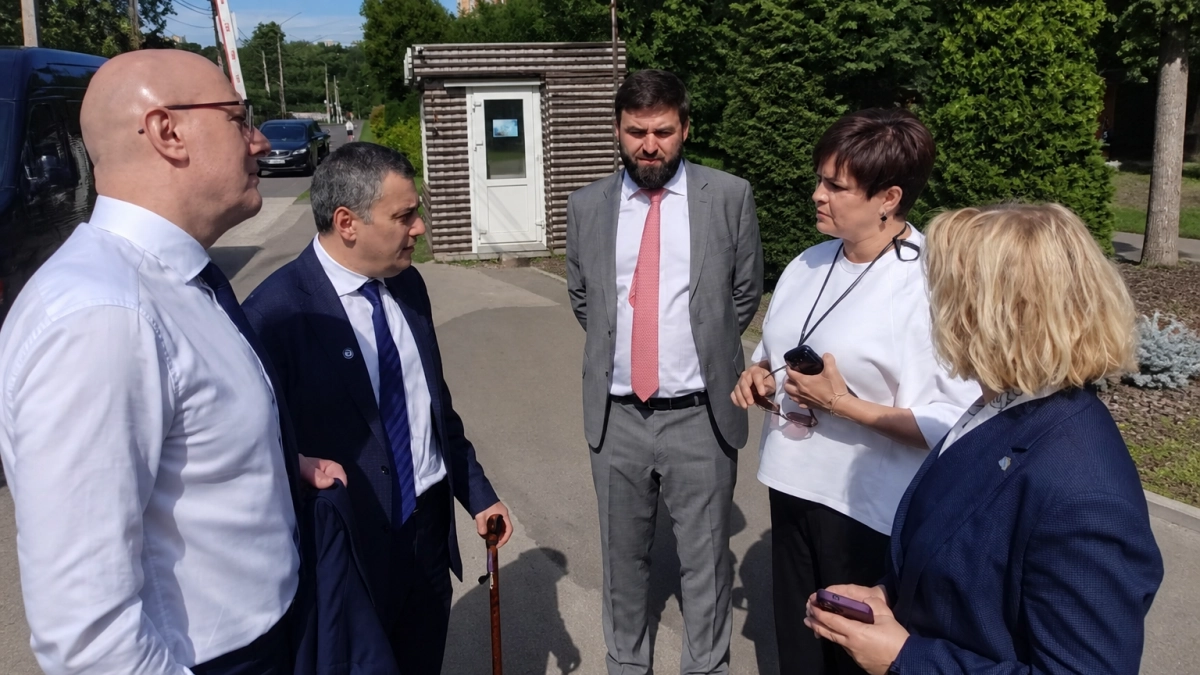 Чернышенко оценил строительство Центра бега на Боевке с маршрутом на 5 км