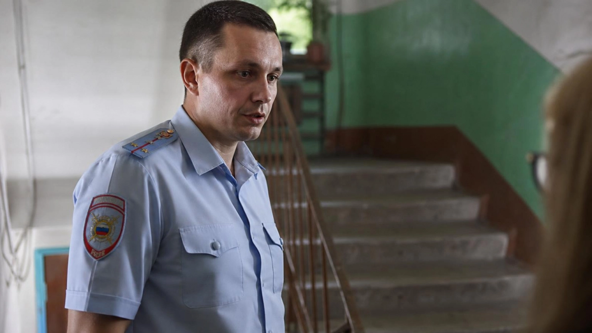В Железногорске суд оштрафовал мужчину за оскорбление подростка в подъезде