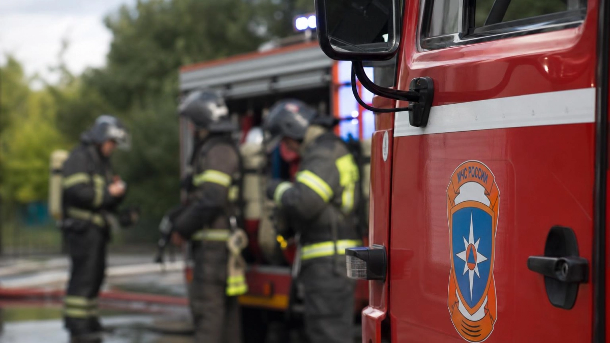 За сутки в Курской области потушили 5 пожаров и обезвредили опасные находки