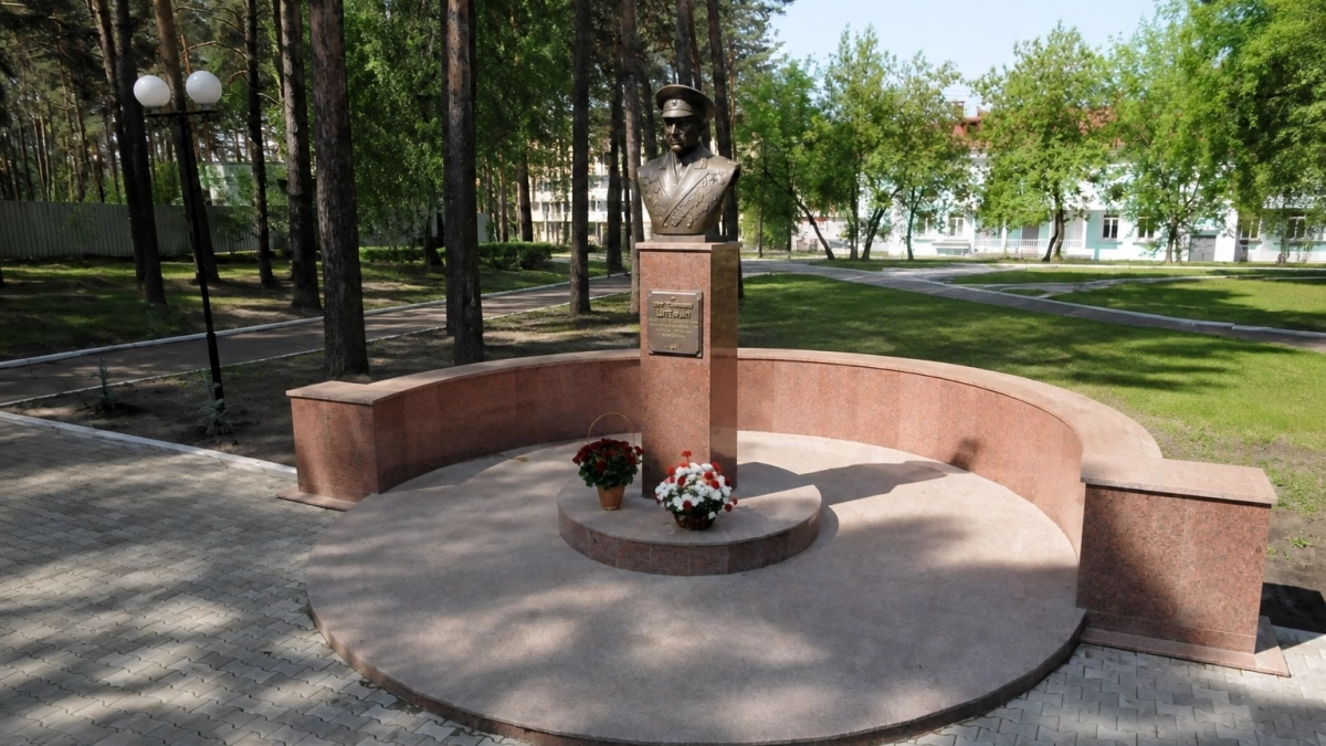 В Железногорске 14 лет назад открыли мемориальный комплекс и Штефанский сквер