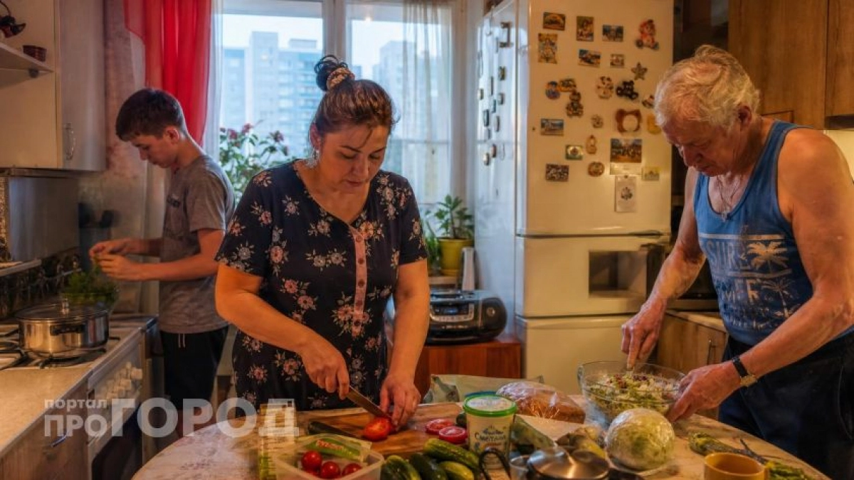 Перестаньте заказывать готовую еду: ученые выяснили, что простая домашняя кулинария спасает мозг от старения