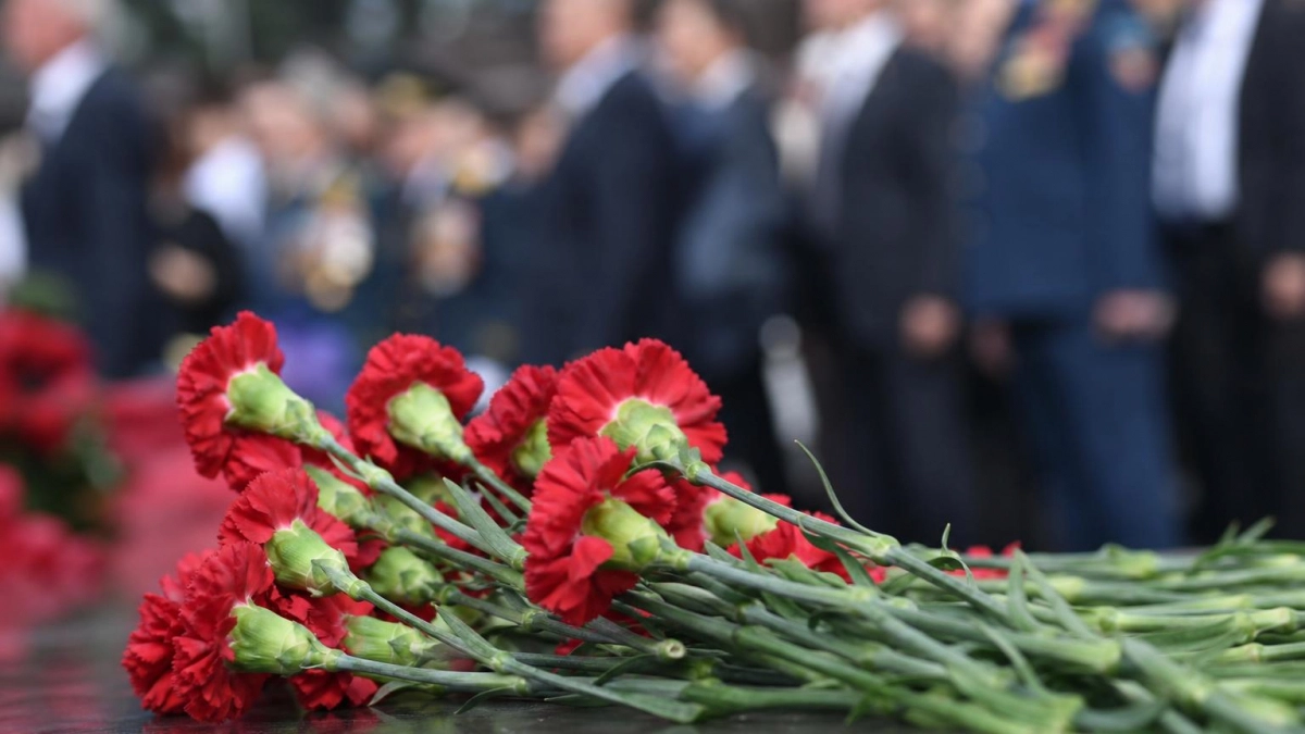 В Москве к 83-й годовщине Курской битвы проходят встреча и спектакль