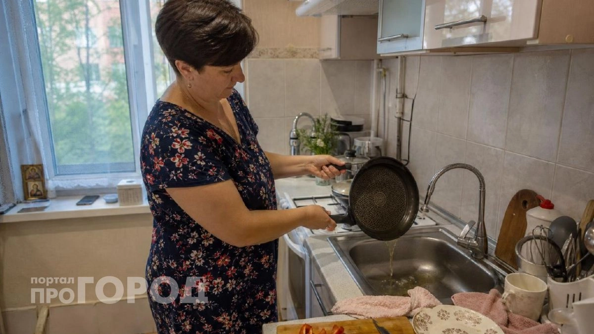 Забудьте про раковину: как правильно утилизировать остатки масла после жарки чтобы не испортить трубы