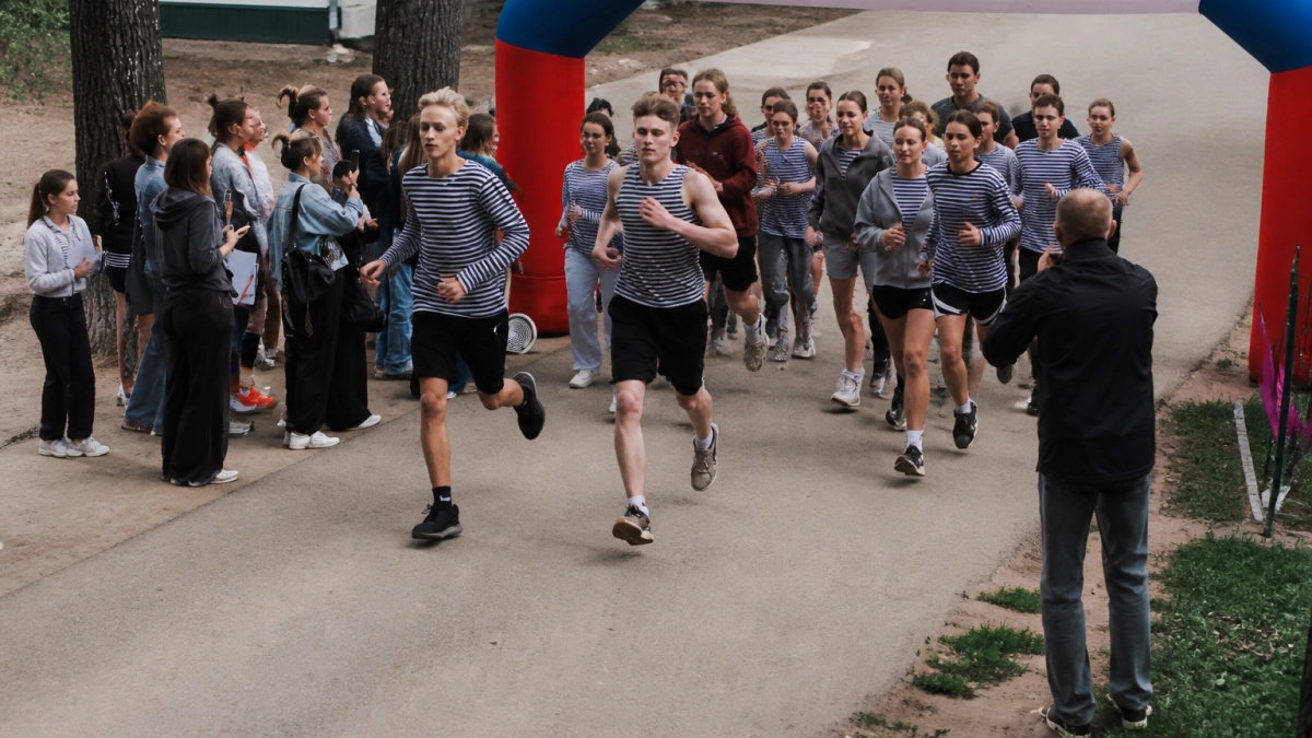 В Курске полумарафон памяти экипажа АПРК «Курск» собрал более 200 участников