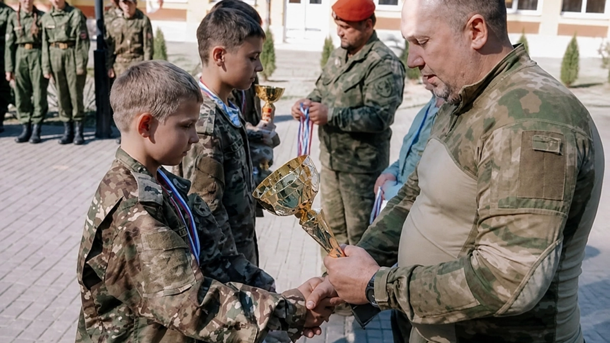 В Курской области школьные команды соревновались по огневой подготовке четыре дня