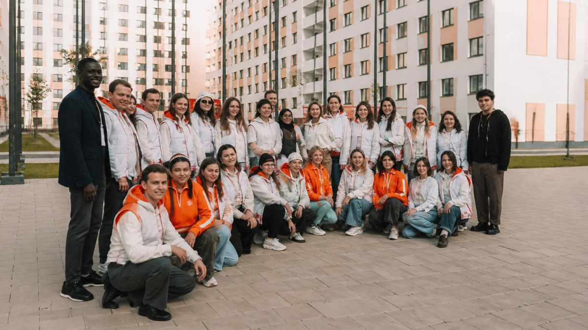 Делегация Курской области из 38 человек работает на фестивале молодежи в Екатеринбурге