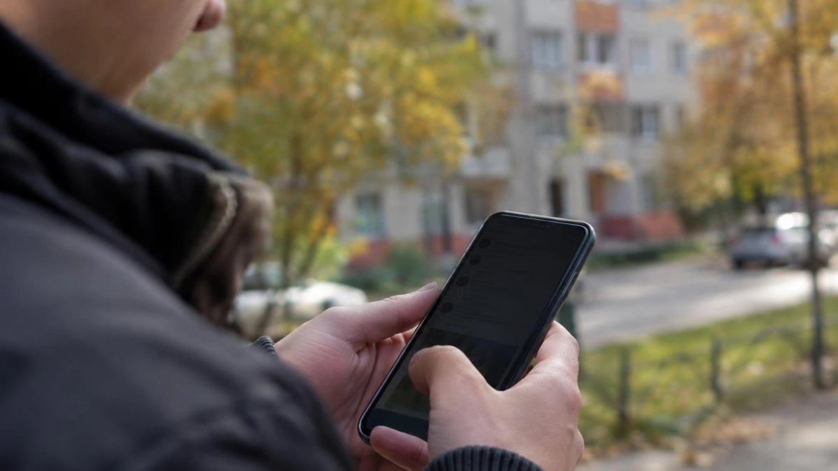 Минцифры Курской области советуют первым делом блокировать SIM при потере гаджета