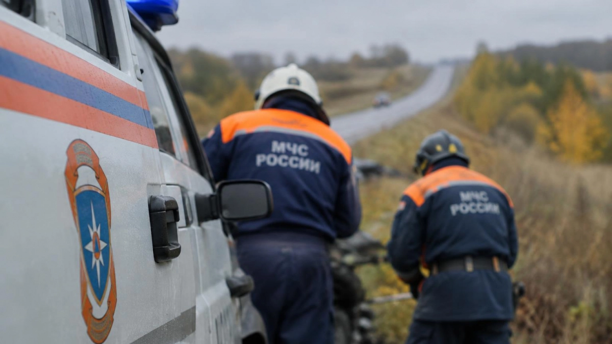 В Курской области 21-летний парень получил ранения при взрыве на дороге