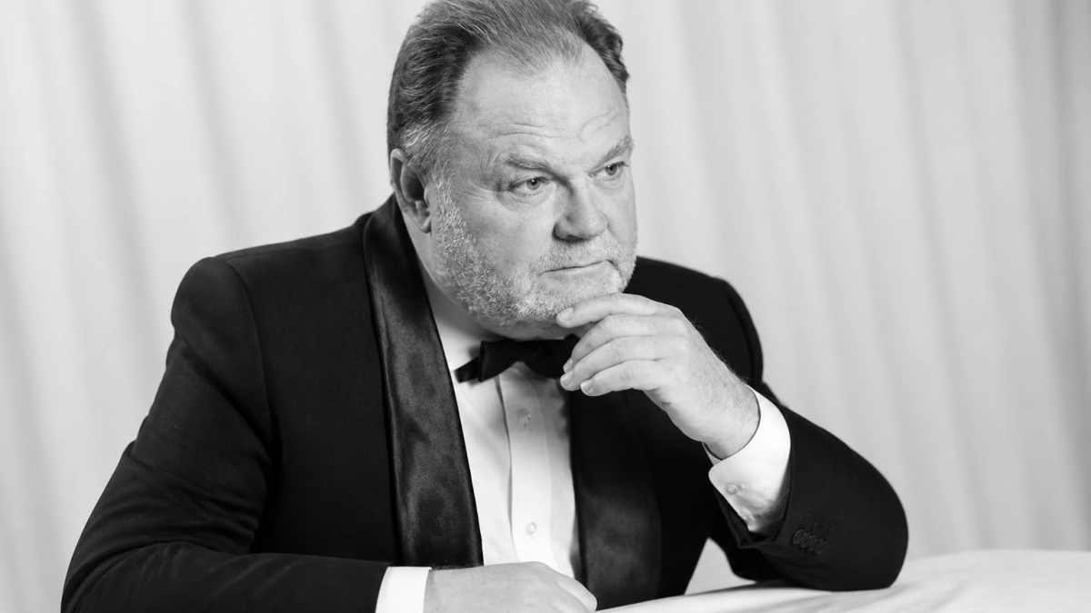 В Курске умер актер и режиссер Евгений Поплавский, служивший театру полвека