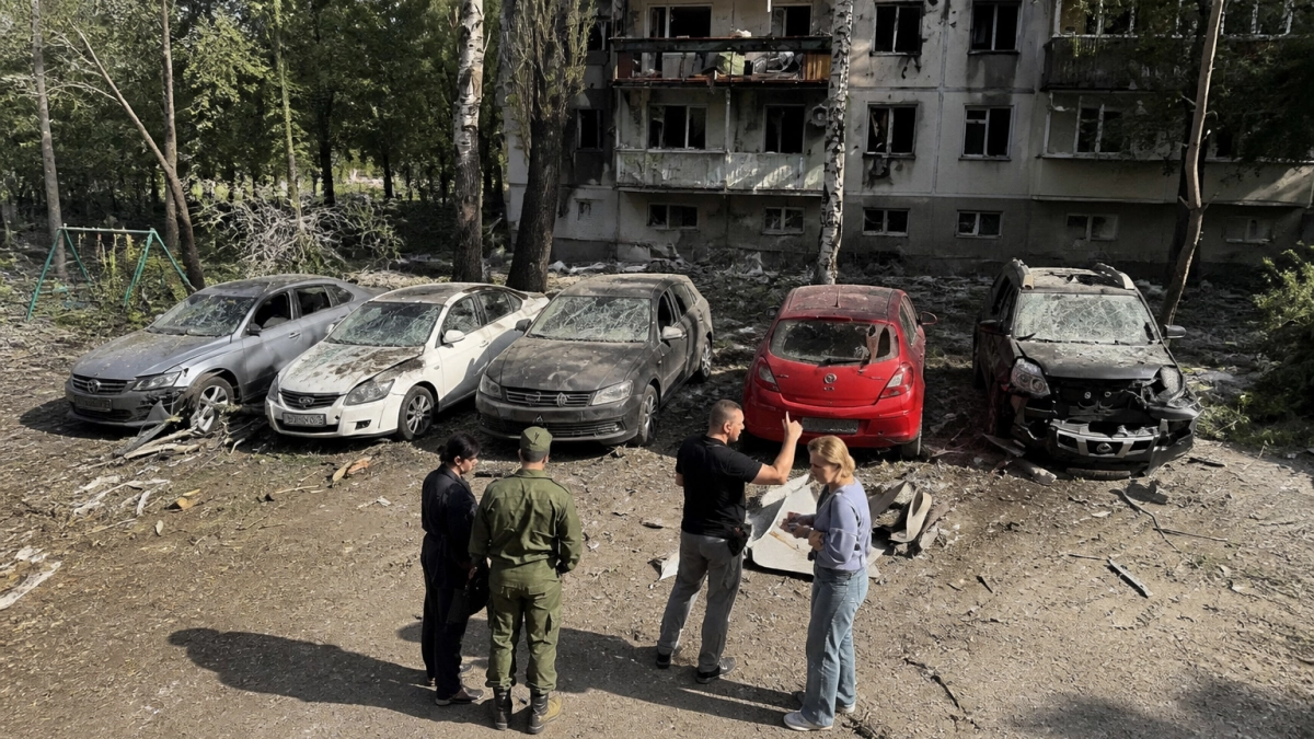 В Курске ремонт дома на Союзной после атаки снова сдвинули на две недели
