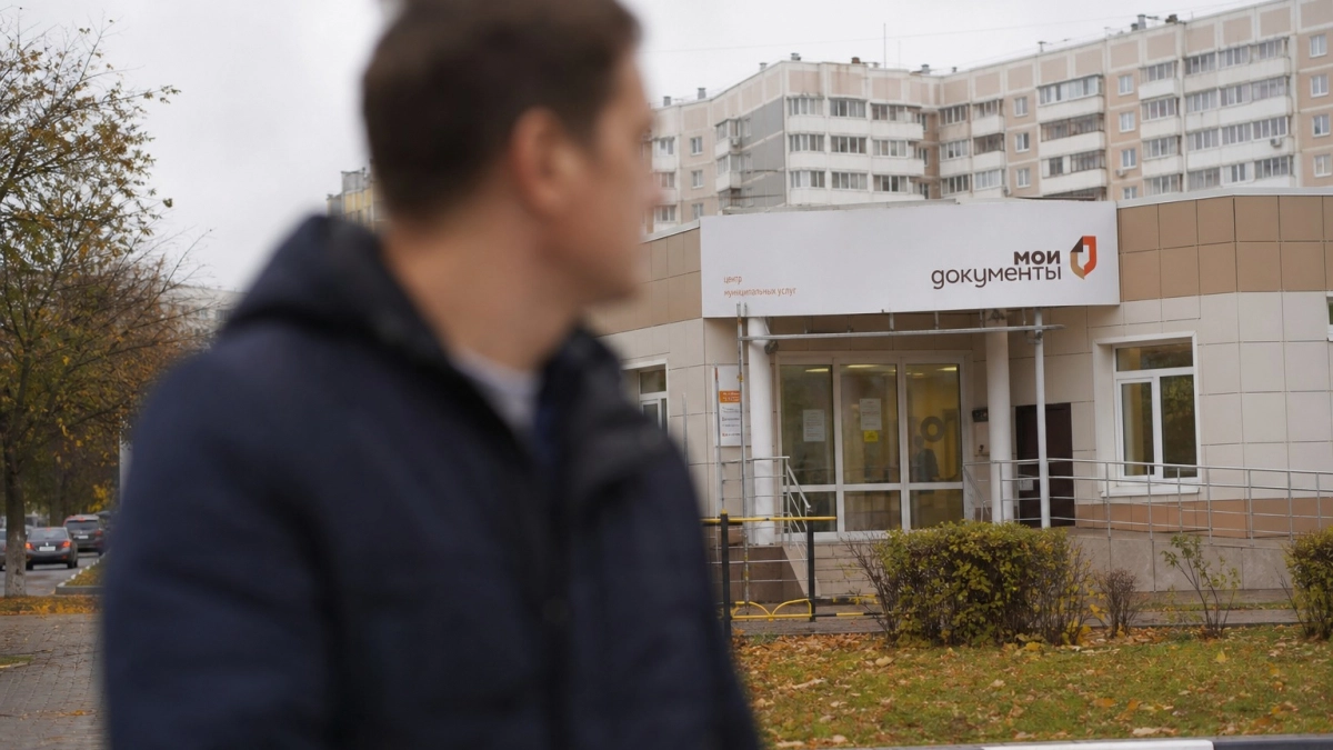 Более 2 тысяч звонков за неделю: названы главные темы обращений курян на линию 122