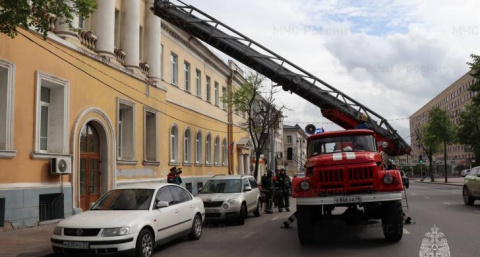 В Курском перинатальном центре прошли пожарные учения